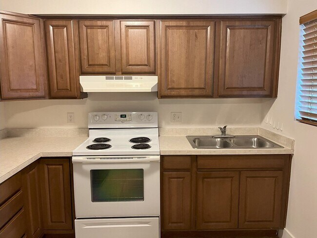 Photo - 223 S Montgomery St Unidad 2