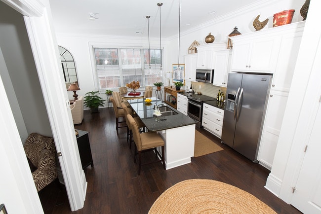 Photo - Chapel Hill Apartments