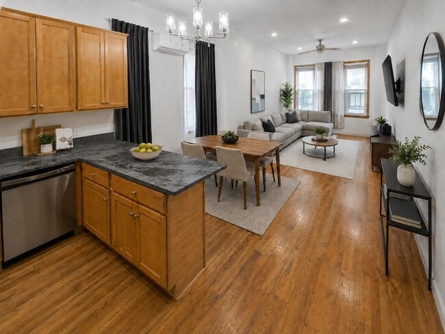 Photo - 2452 W Arthington St Unit 1