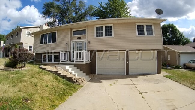 Building Photo - 2799 27th Ave
