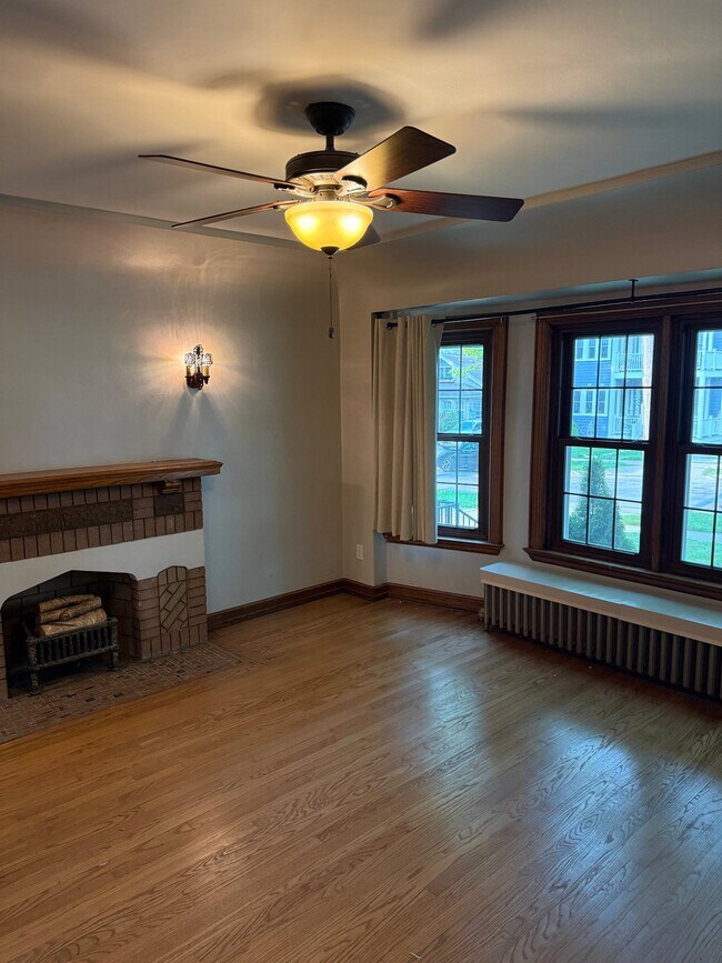 Photo - 517 N 66th St