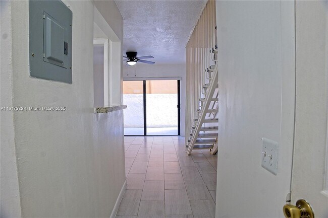 Photo - 4271 NW 11th St Unit 6