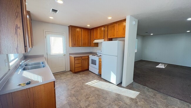 1514 Hollyhock Dr Unidad 1514C