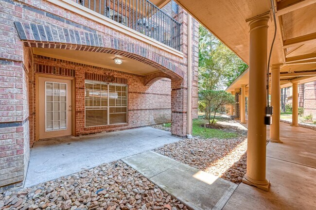Photo - 2803 Kings Crossing Dr
