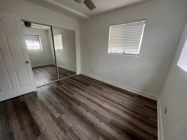 Photo - 310 W Earll Dr Unidad 106