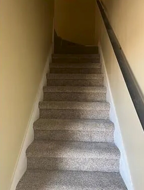 Photo - 806 N Gap Loop