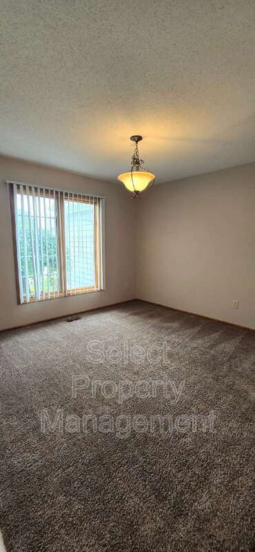 Photo - 3120 Pinoak Ct