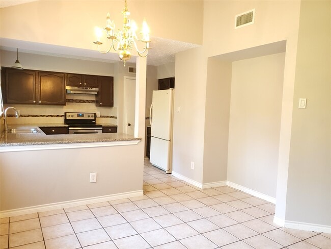 Photo - 16315 Thistleglen Dr