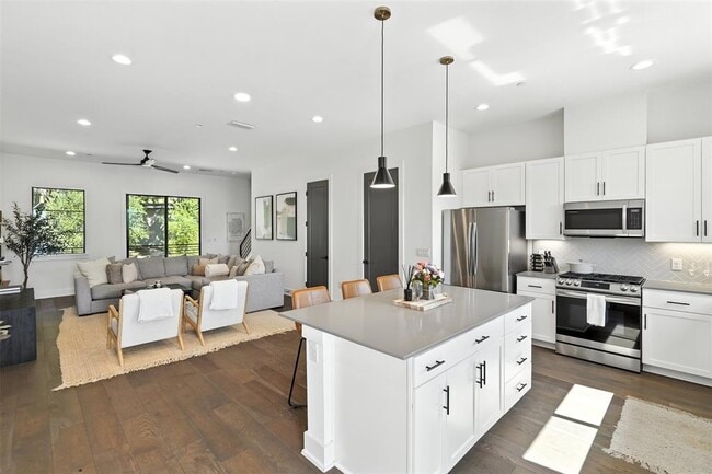 Photo - 3700 Clawson Rd Unidad 121 Rental