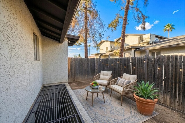 Photo - 719 W 1st Ave Unit Apt 103