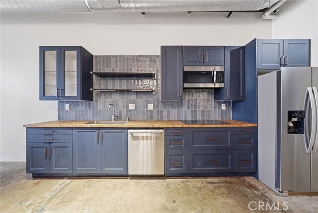 825 East 4th St Unit 101