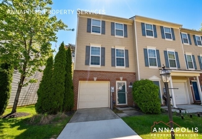 Building Photo - 807 Croggan Cres