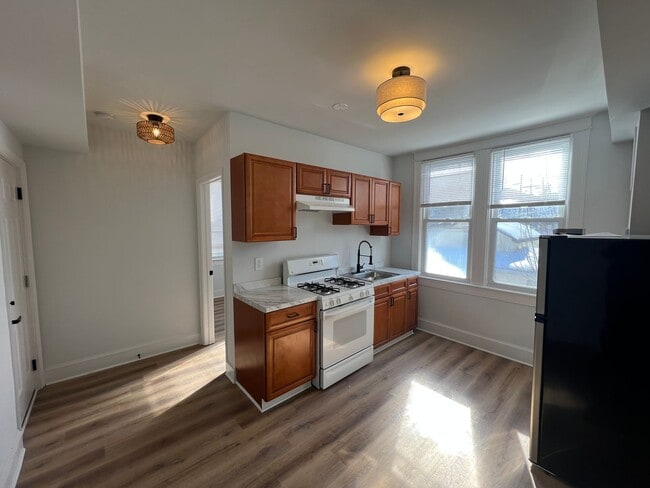 Photo - 1941 16th St SE Unit 3