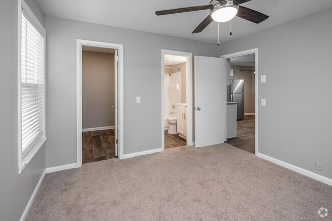 1BR, 1BA - 588SF - Bedroom