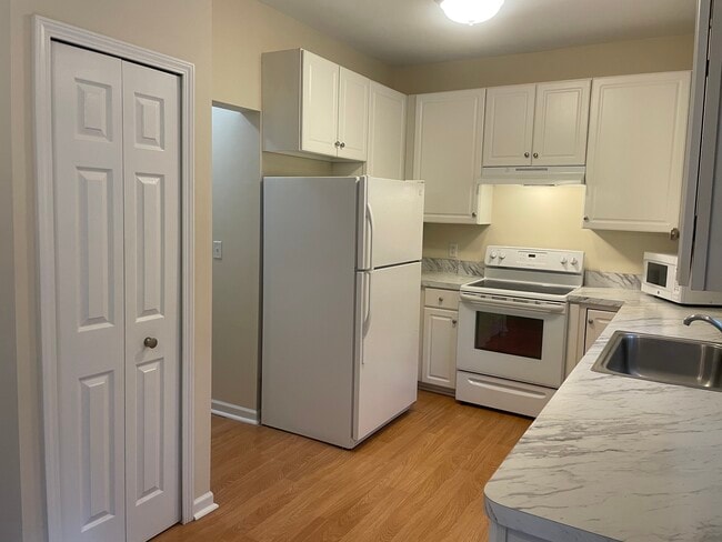 Photo - 1727 Andover Blvd Casa