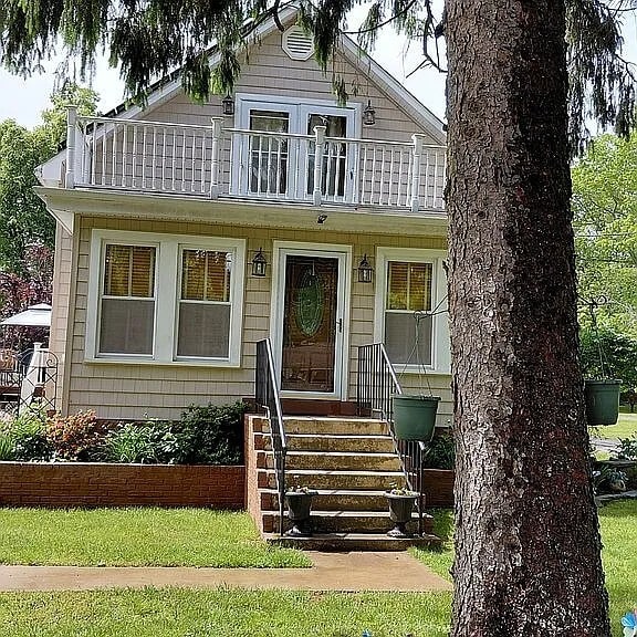 Photo - 507 1st Ave House