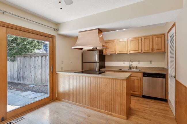 Photo - Edina Townhome w/ Pool!