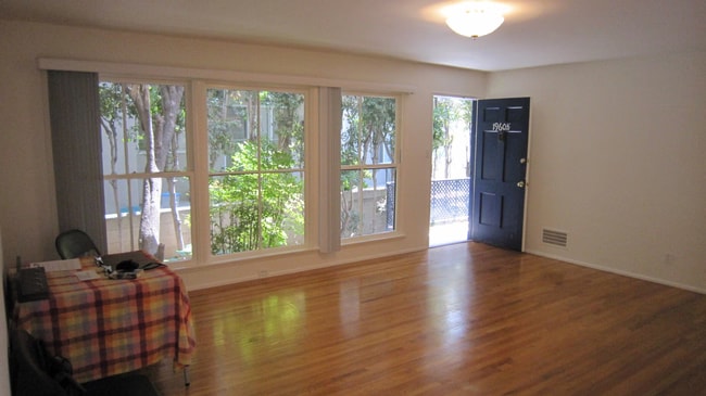 Photo - 1956-1960 S Beverly Glen Blvd