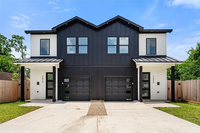 Building Photo - 3620 Mt Pleasant St