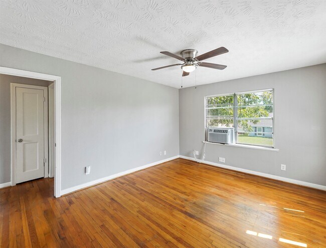 1130 7th Ave N