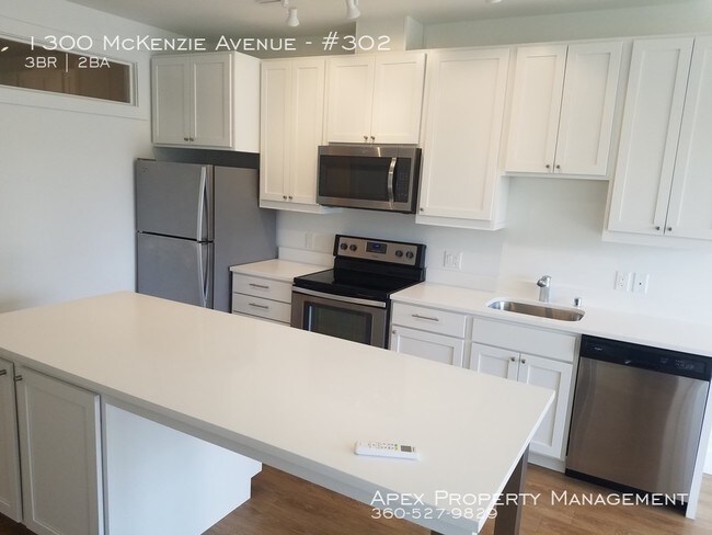 Photo - 1300 McKenzie Ave Unidad #302
