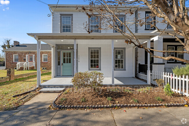 Building Photo - 1614 Caroline St Rental