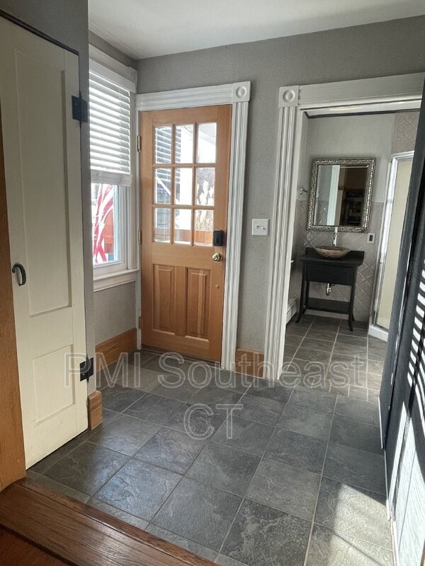 Photo - 26 Academy Ln