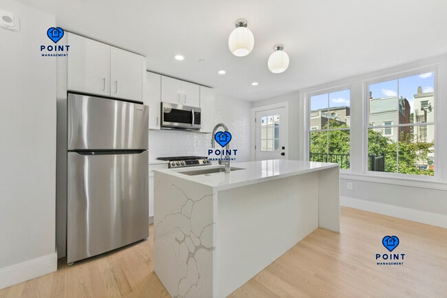 Building Photo - 226-228 Princeton St. Unit 7