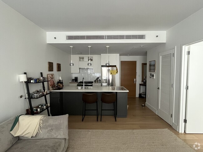 Building Photo - 133 Beach 116th St Unit 3E Rental