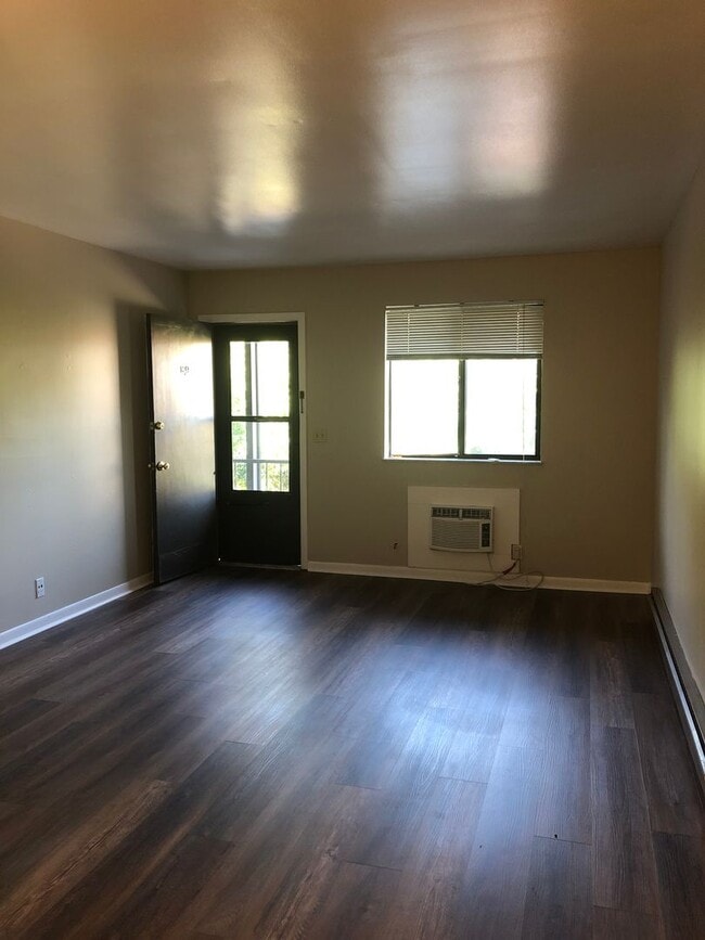 Photo - Walk to Vandy and Hillsboro Village, 1 Bed/1 Bath at the Villager West, Top Floor and Newly Renov...