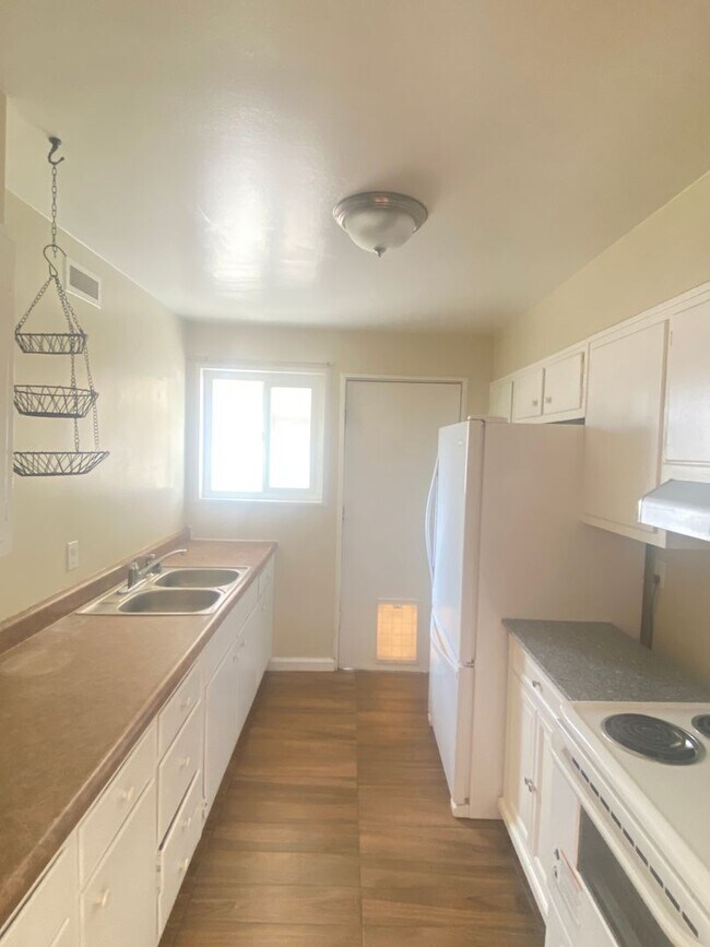 Home in Stead - Home in Stead