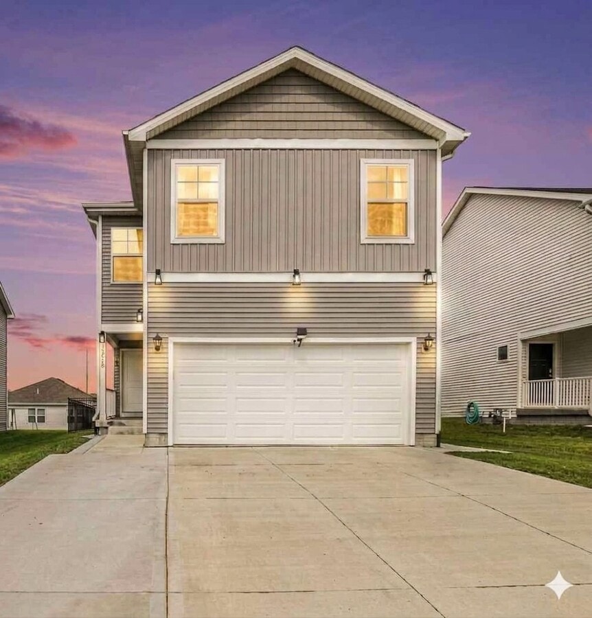 Photo - 10816 S 177th St