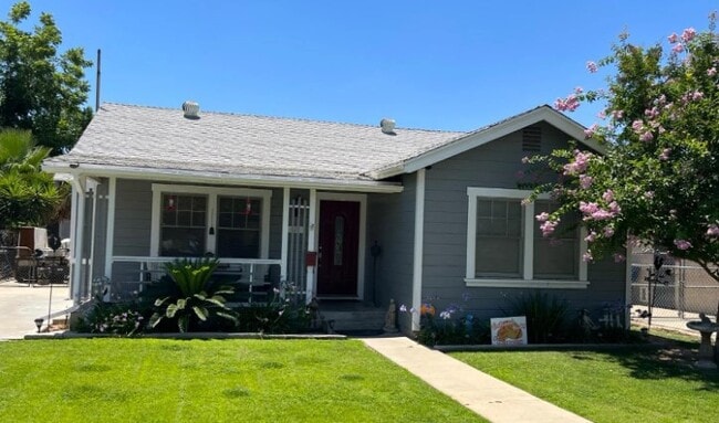 Building Photo - 411 Highland Dr