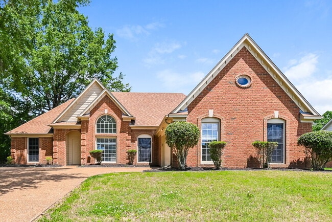 Building Photo - 9922 Lacee Ln