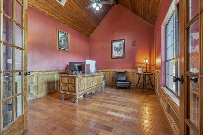 Photo - 388 Berkley Dr