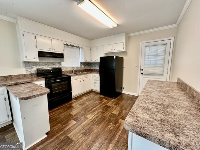 Photo - 3876 Devon Wood Ave