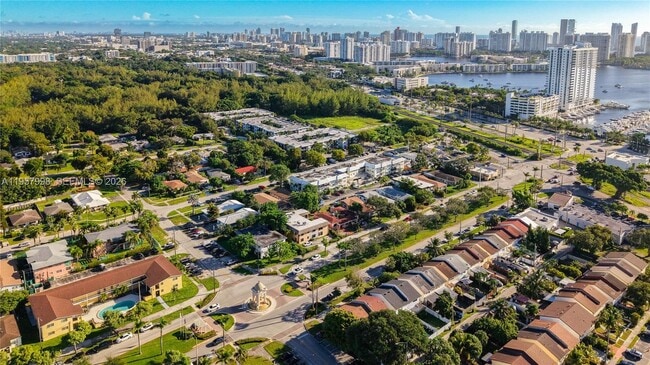 Photo - 2335 NE 172nd St Unit 8