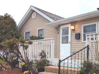 Building Photo - 708 Illinois St Rental