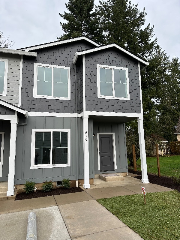 Building Photo - 679 NE Autumn Ridge Dr Rental