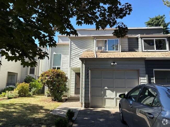 Building Photo - close to OSU, brand new carpet and floorin... Rental