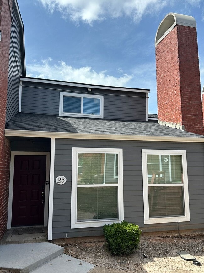 Building Photo - 1500 Olympia Way