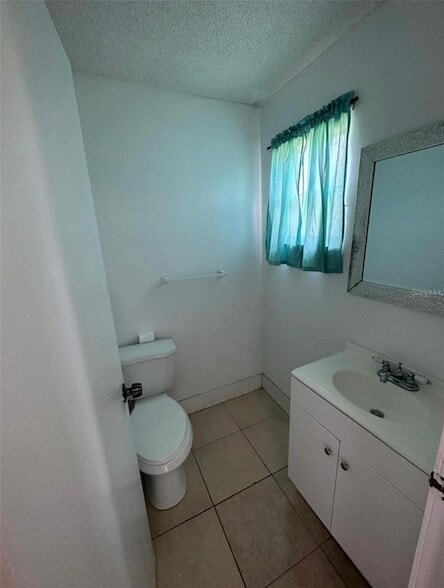 Photo - 2340 Huntington Green Ct Unit 1