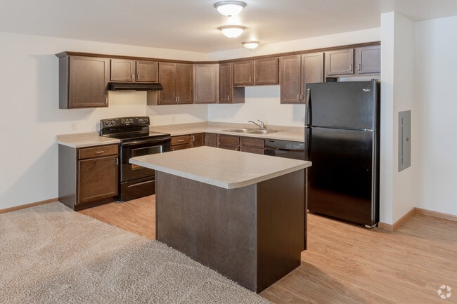 1BR, 1BA - 801 SF