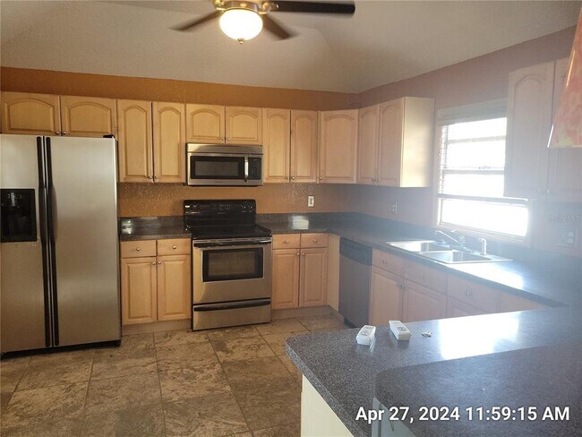 Photo - 2225 E 10th Ave