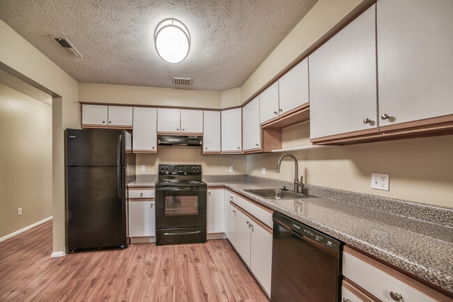 Photo - Glenwood Pointe