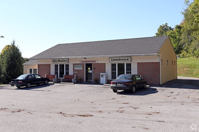 Leasing Office and Laundromat