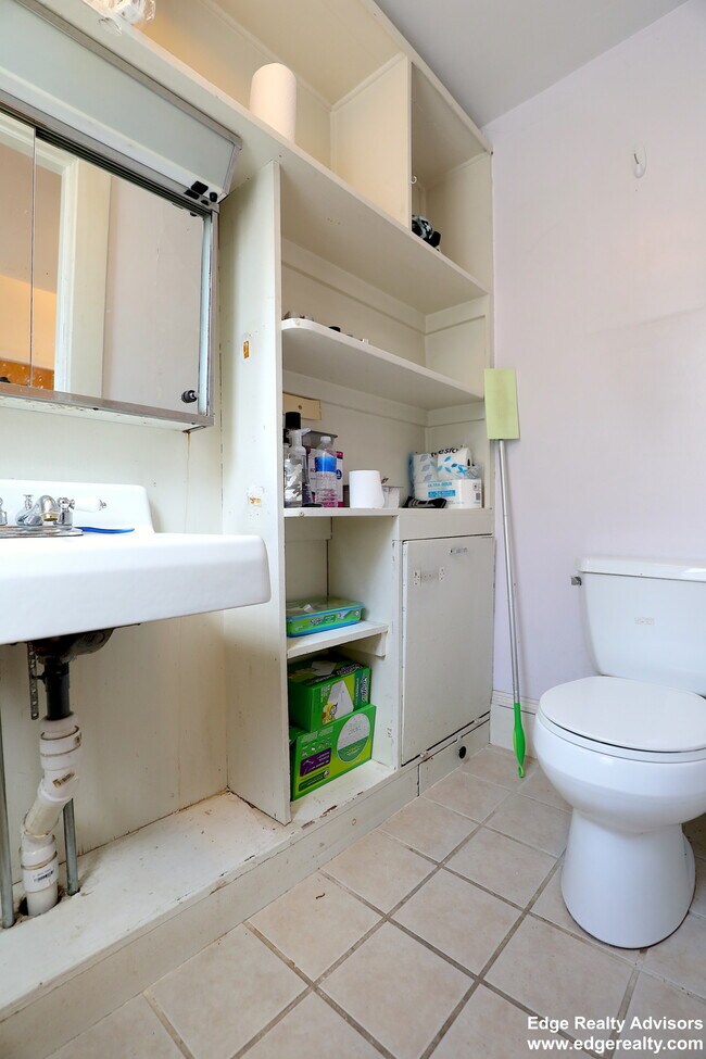 Photo - 43 Elmira St Unit 4