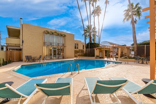 Photo - 6943 E 3rd St