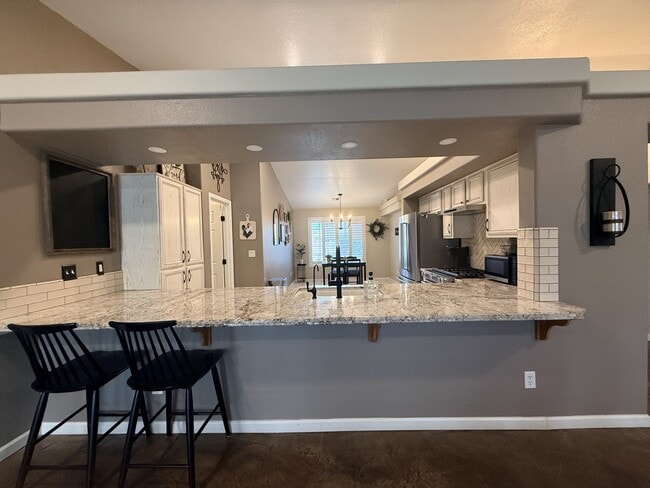 Photo - 2134 Desert Palms Dr