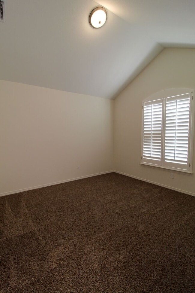 Photo - 1208 Golden Summer Pl